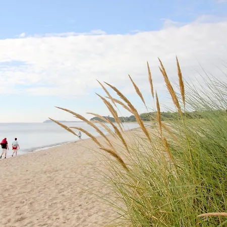 Naturnah, Mit Terrasse, Garten Und Meerblick - Auf Dem Teschenberg Apartamento Middelhagen