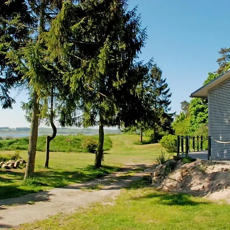 Naturnah, Mit Terrasse, Garten Und Meerblick - Auf Dem Teschenberg Middelhagen