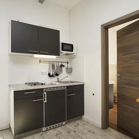 Naturnah, Mit Terrasse, Garten Und Meerblick - Auf Dem Teschenberg * Middelhagen